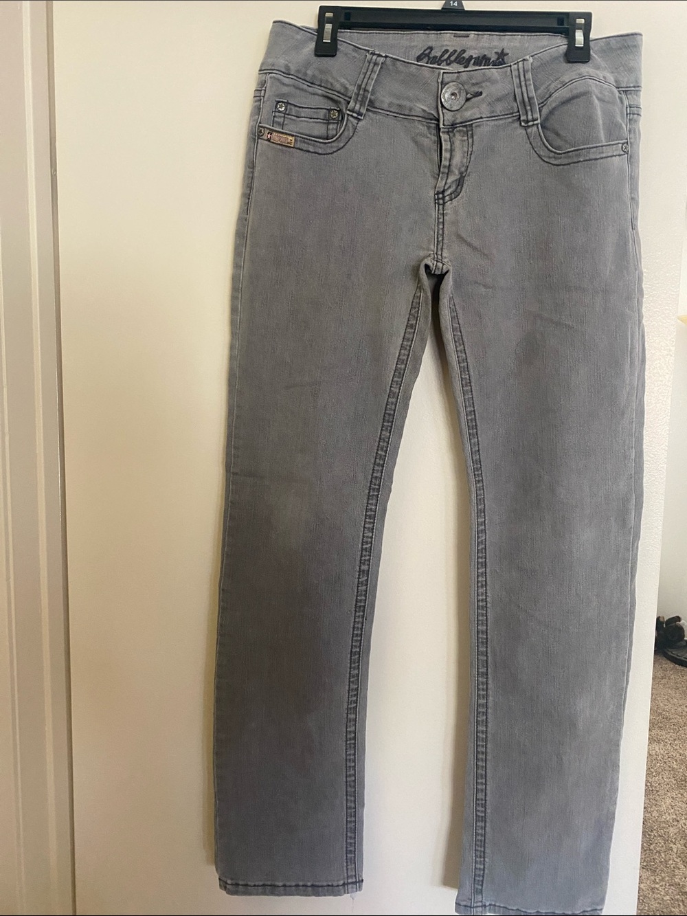 Bubblegum Grey Straight-Leg Jeans
